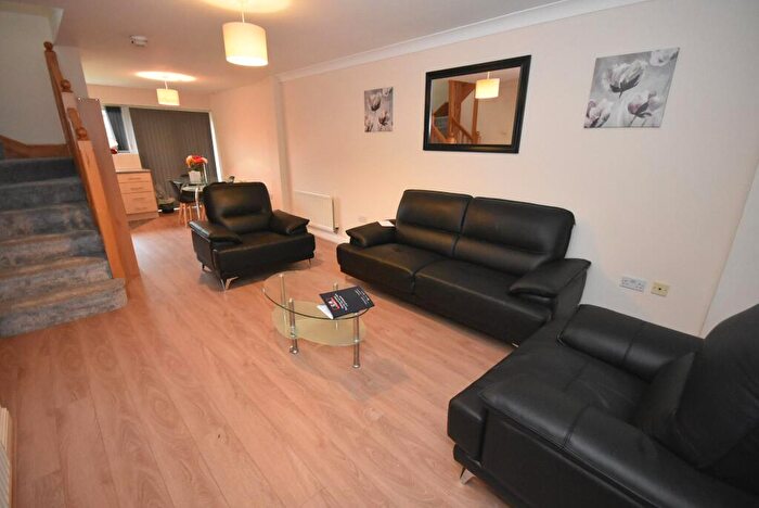 4 Bedroom Terraced House To Rent In Mackworth Street, Hulme, Manchester, ., M15