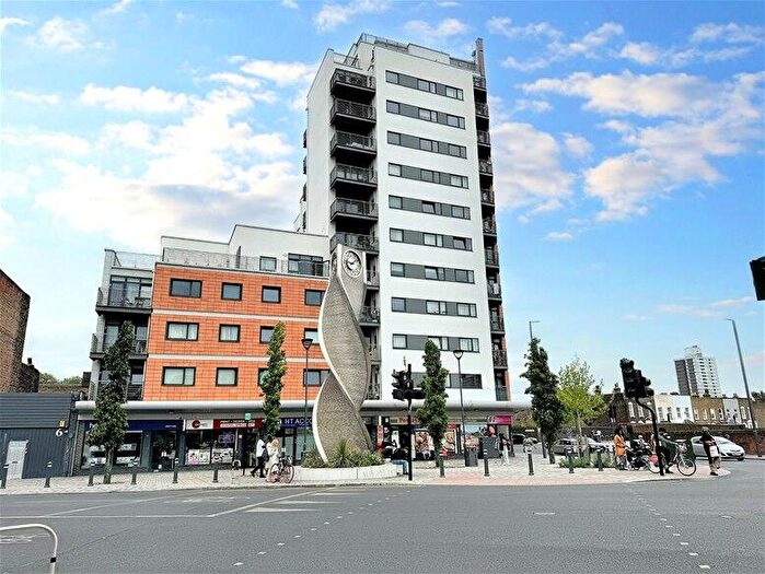 2 Bedroom Flat To Rent In Ibex House, Forest Lane, Stratford, E15