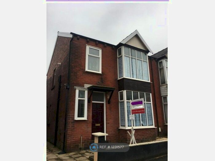 3 Bedroom Semi-Detached House To Rent In Lonsdale Rd, Bolton BL1