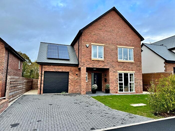 4 Bedroom Detached House For Sale In Orchard House, Town Lane, Woodbury, EX5