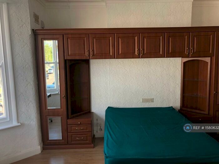 Studio To Rent In Studio, London, NW6