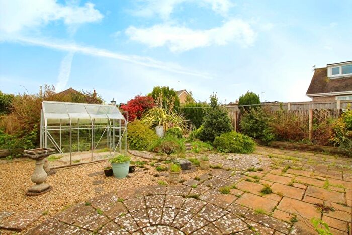 2 Bedroom Bungalow For Sale In Ffordd Cae Glas, Rhuddlan, Denbighshire, LL18