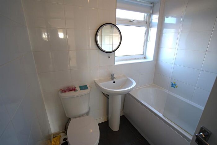 3 Bedroom End Of Terrace House For Sale In Hazel Grove, Leigh, WN7