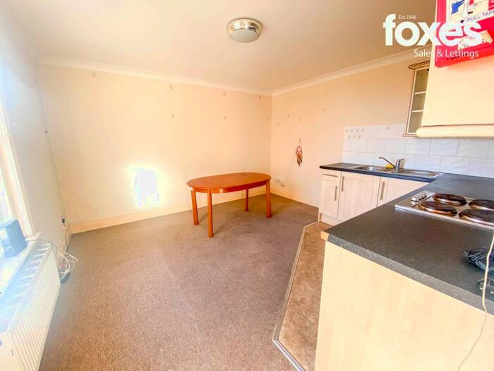 1 Bedroom Flat To Rent In Christchurch Road, Pokesdown, Bournemouth BH7