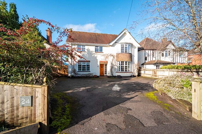 4 Bedroom Detached House For Sale In Winchester Road, Andover, SP10