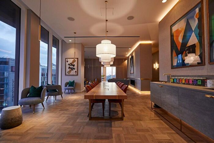 2 Bedroom Apartment To Rent In Angel Gardens, Manchester, Greater Manchester, M4