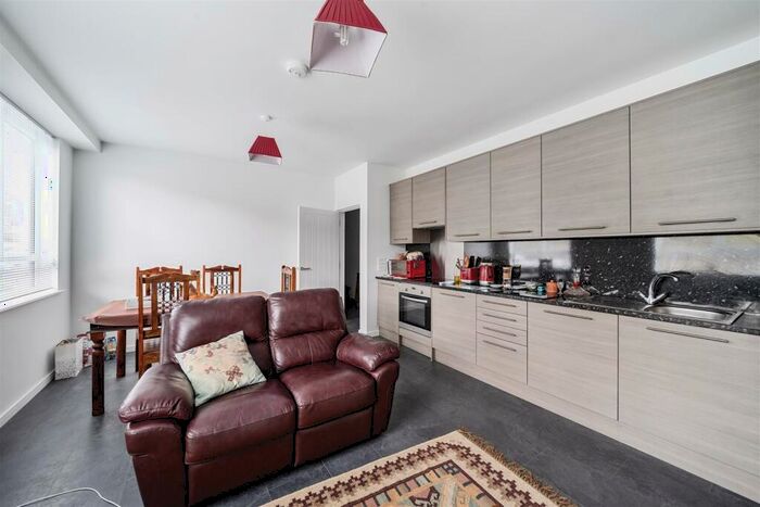 2 Bedroom Apartment To Rent In Court Ash, Yeovil, BA20