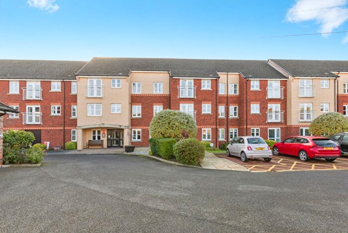 1 Bedroom Flat For Sale In Fairweather Court, Darlington, DL3
