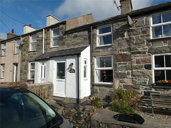 1 Bedroom Terraced House For Sale In Waunfawr, Caernarfon, Gwynedd, LL55