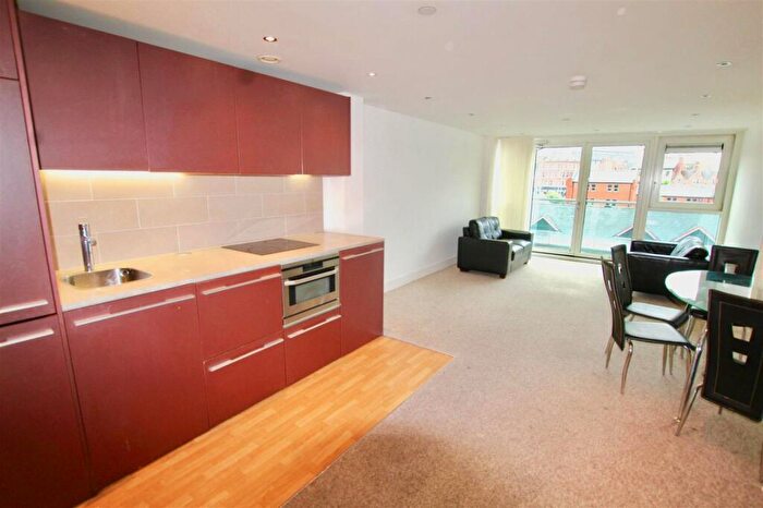 2 Bedroom Flat For Sale In Huntingdon Street, Nottingham, Nottinghamshire, NG1