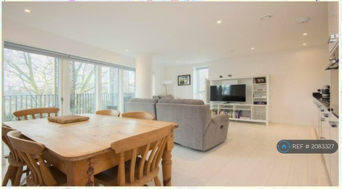 2 Bedroom Flat To Rent In Atkins Square, London, E8