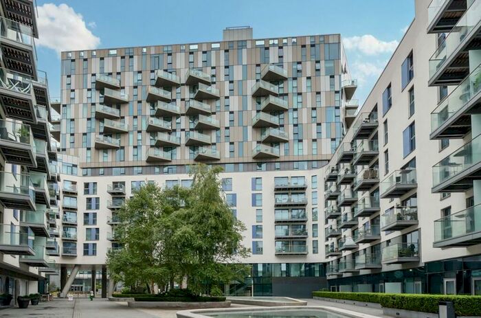 1 Bedroom Apartment To Rent In Saffron Square Croydon, CR0