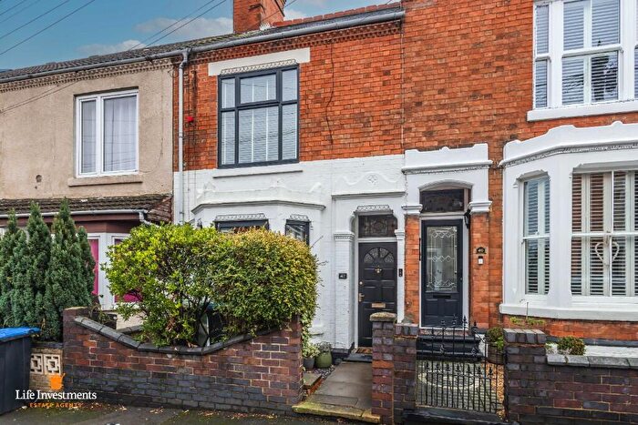 3 Bedroom Terraced House For Sale In Grosvenor Road, Rugby, Warwickshire, CV21