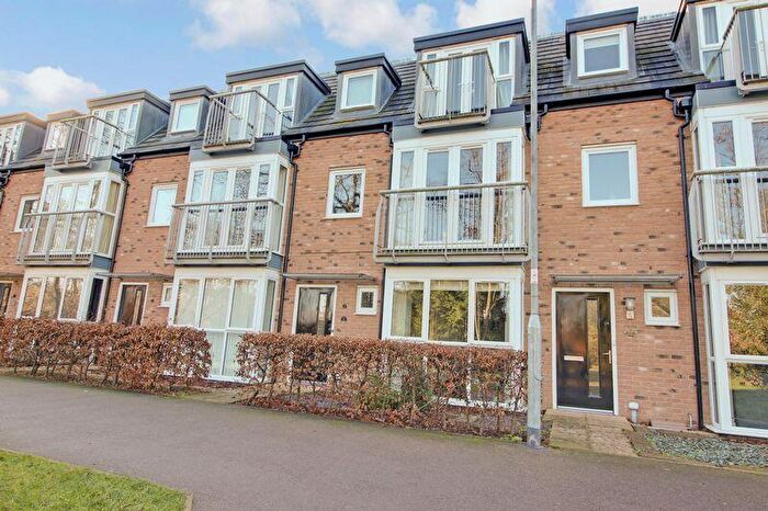 4 Bedroom Terraced House To Rent In Peacock Walk, Little Paxton, St. Neots, PE19