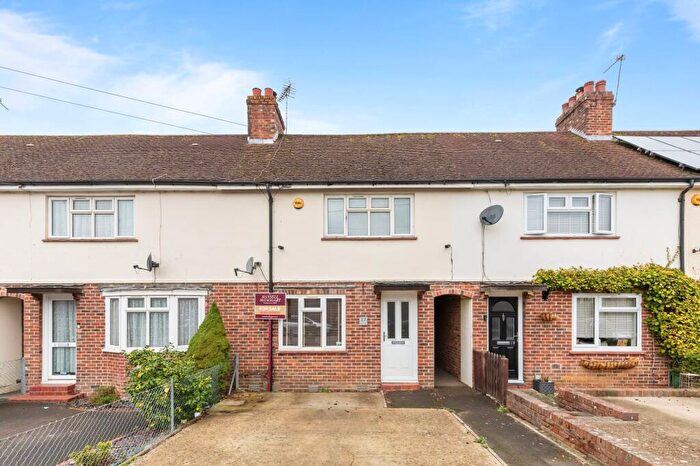 3 Bedroom Terraced House For Sale In Elm Grove, Horsham, RH13