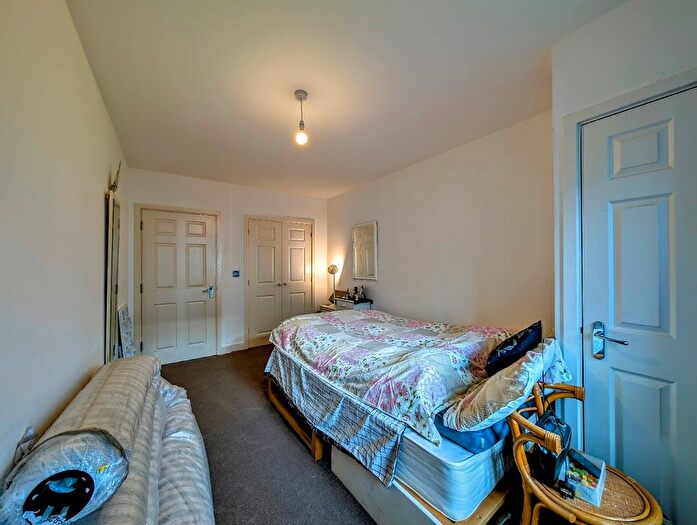 1 Bedroom Flat For Sale In Eirene Road, Goring-By-Sea, Worthing, BN12