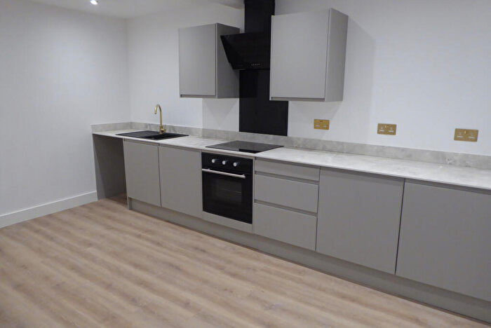3 Bedroom Flat To Rent In West End Road, Morecambe, LA4