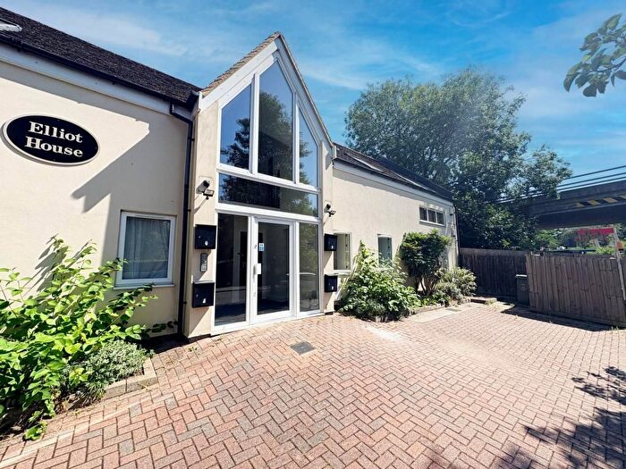 1 Bedroom Flat To Rent In Loughton, Milton Keynes, MK5