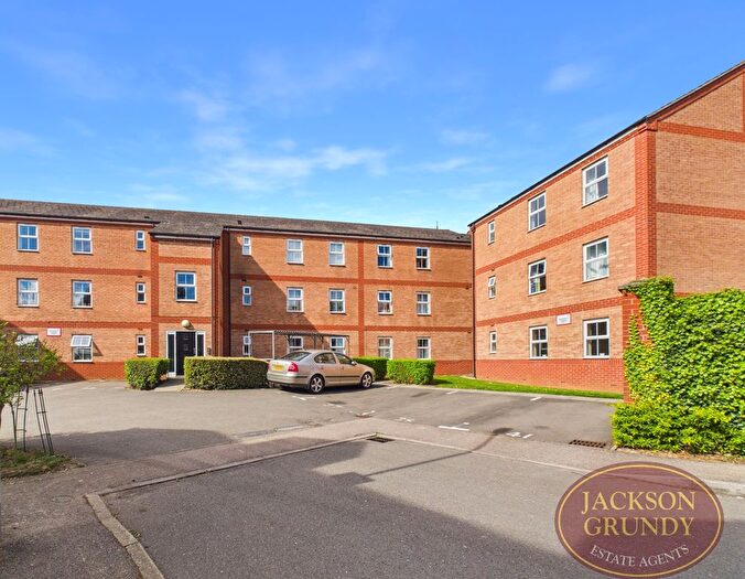 2 Bedroom Flat For Sale In Turners Gardens, Wootton, NN4