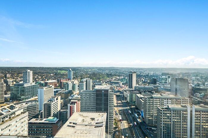 2 Bedroom Apartment To Rent In Pinnacle Apartments, Saffron Central Square, Croydon, CR0