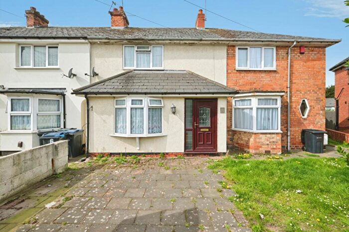 3 Bedroom Terraced House For Sale In Henshaw Grove, Birmingham, West Midlands, B25