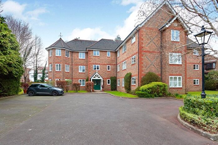 2 Bedroom Flat To Rent In The Beeches, Halsey Road, Watford, Hertfordshire, WD18