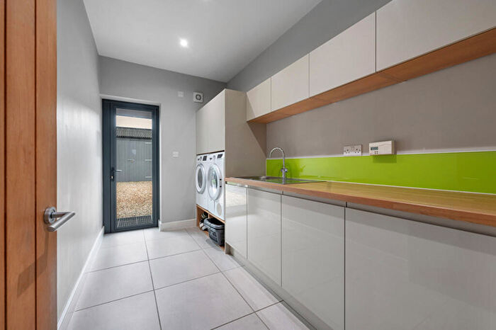 4 Bedroom Detached House For Sale In Station Road, Sutton Bonington, DE74
