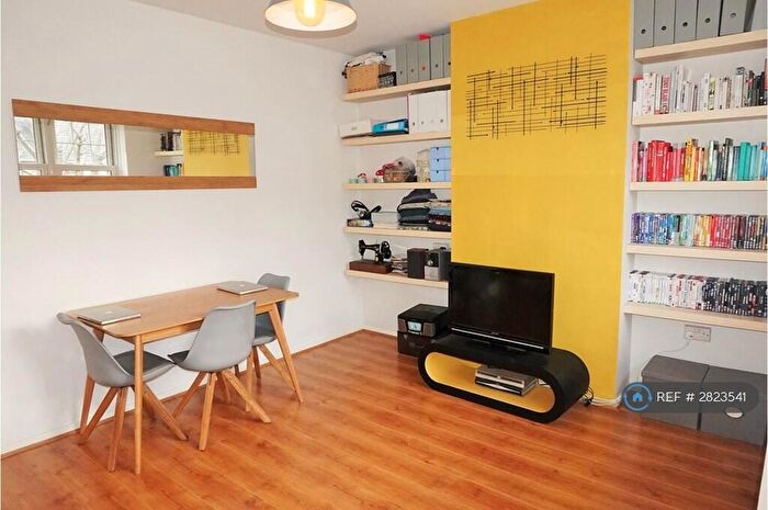1 Bedroom Flat To Rent In Bridlington House, London, SW11