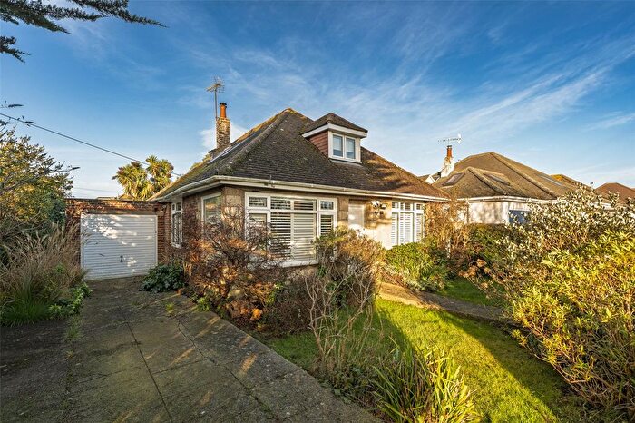 3 Bedroom Bungalow For Sale In Upper West Drive, Ferring, Worthing, West Sussex, BN12