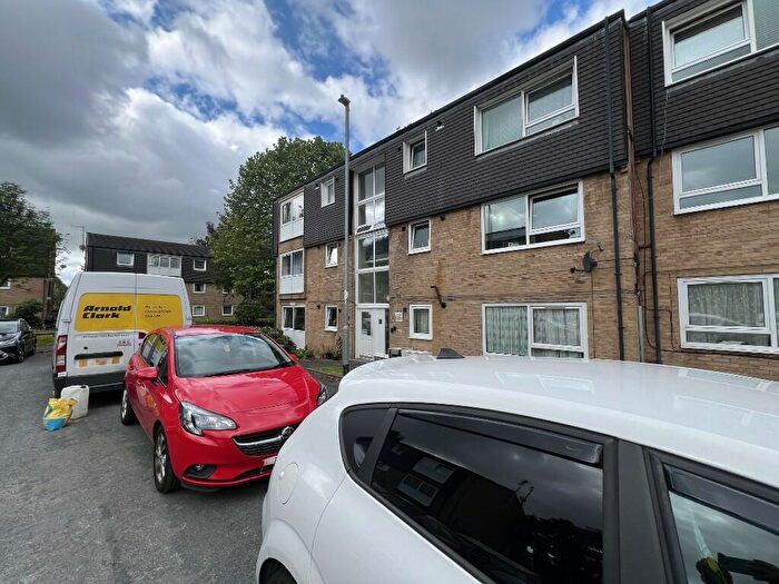 1 Bedroom Flat To Rent In Quarry Road, Huddersfield, West Yorkshire, HD1