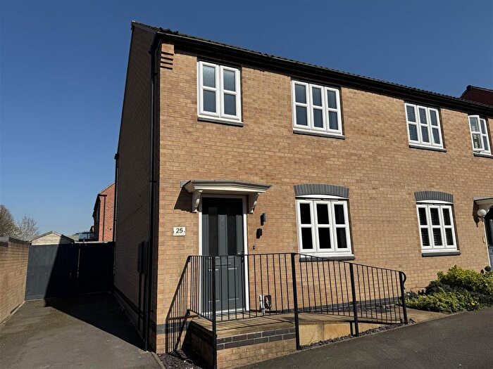 3 Bedroom Semi Detached House To Rent In Debdale Way, Mansfield Woodhouse, Mansfield, NG19