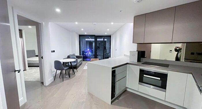 1 Bedroom Flat To Rent In The Dumont, Vauxhall, SE1