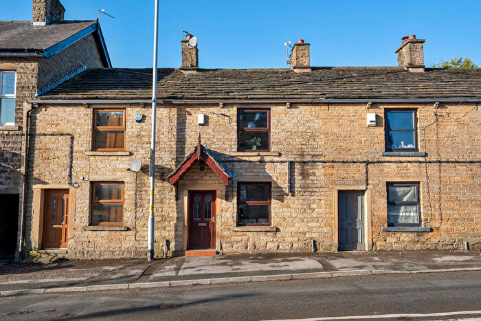 2 Bedroom Terraced House To Rent In Glossop Road, Marple Bridge, SK6