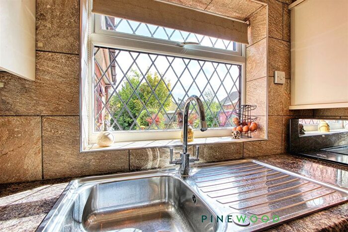 2 Bedroom Detached Bungalow For Sale In Church Close, North Wingfield, Chesterfield, Derbyshire, S42
