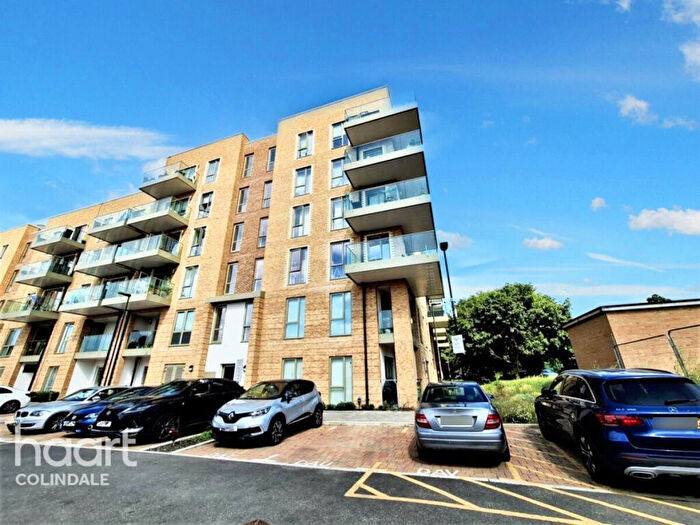 2 Bedroom Apartment For Sale In Coxwell Boulevard, NW9