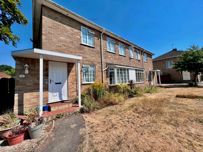 2 Bedroom Maisonette To Rent In Bramdean Road, West End, Southampton, SO18