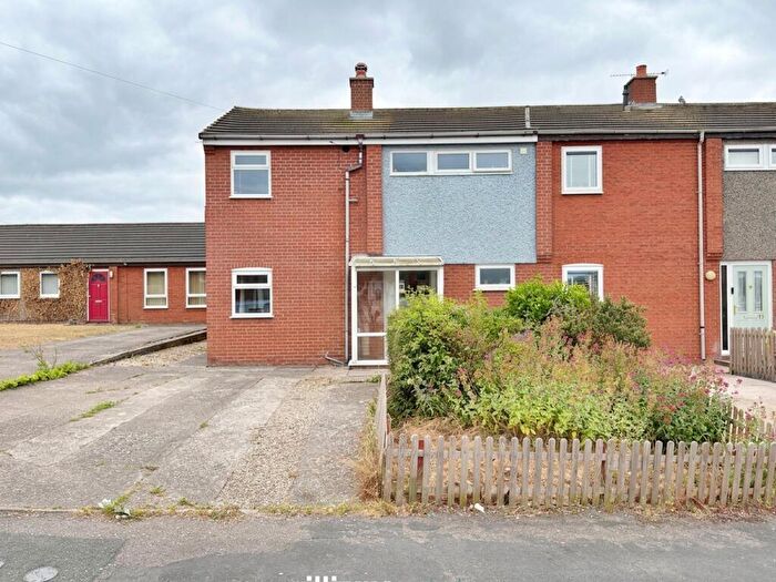 3 Bedroom End Of Terrace House For Sale In Denbigh, LL16