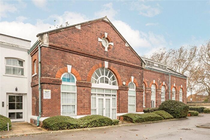 2 Bedroom Flat To Rent In The Renovation, Woolwich Manor Way, London, E16