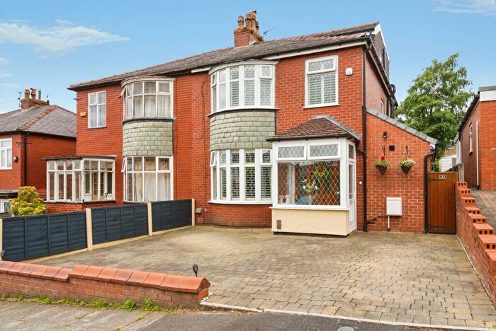 4 Bedroom Semi-Detached House For Sale In Eastgrove Avenue, Bolton, Lancashire, BL1