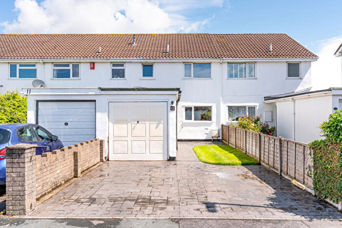 3 Bedroom Terraced House For Sale In The Glebe, Pilning, Bristol, BS35