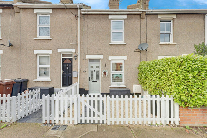 2 Bedroom Terraced House For Sale In Parkstone Avenue, Benfleet, SS7