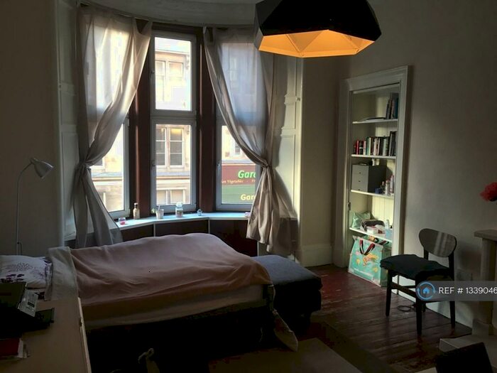 3 Bedroom Flat To Rent In West Princes Street, Glasgow, G4