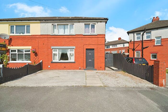 3 Bedroom Semi-detached House For Sale In Common Lane, Leigh, WN7