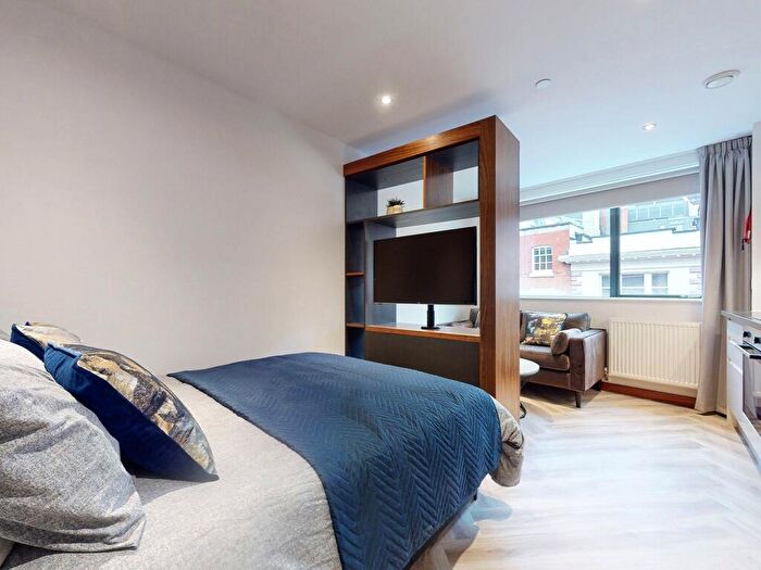 Apartment To Rent In Apt, Live Oasis Deansgate #, M2