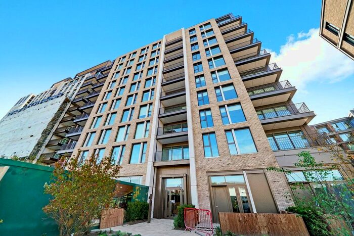 1 Bedroom Flat To Rent In Parkland Walk, London, SW6