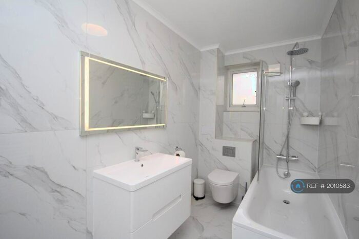 4 Bedroom Maisonette To Rent In Westcliffe House, London, N1