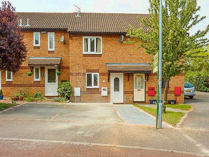 2 Bedroom Property To Rent In Beaune Close, Northampton, NN5