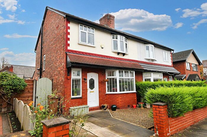 3 Bedroom Semi-Detached House For Sale In Park Drive, Monton, M30