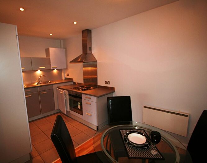 1 Bedroom Flat To Rent In Victoria Terrace, Leeds, LS3