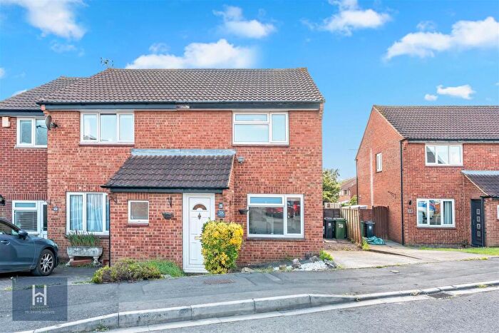 2 Bedroom Semi Detached House For Sale In Mountbatten Close, Yate, BS37